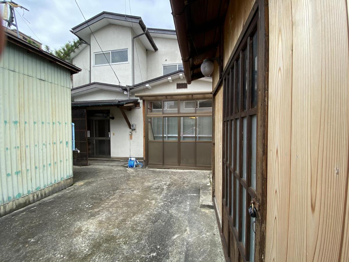 Mooi Guesthouse 日新町 Aizuwakamatsu Buitenkant foto
